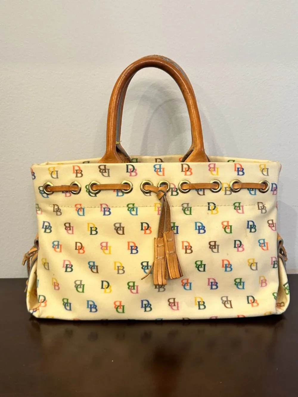 Y2K Dooney & Bourke Pale Yellow Vinyl Handbag Purse w/ Leather Straps Vintage